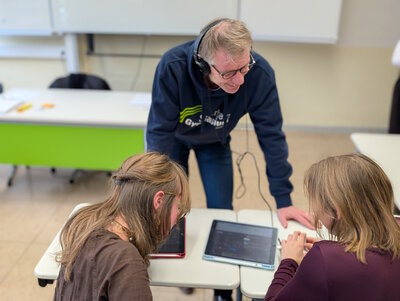 Kreativer KI-Workshop an Bedburger Schulen