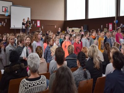 Anton-Heinen-Schule wird zur „Schule ohne Rassismus – Schule mit Courage“_3