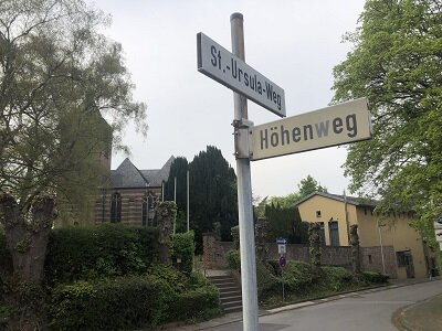 Bedburger Straßenlexikon Teil II: Sankt-Ursula-Weg (Lipp)